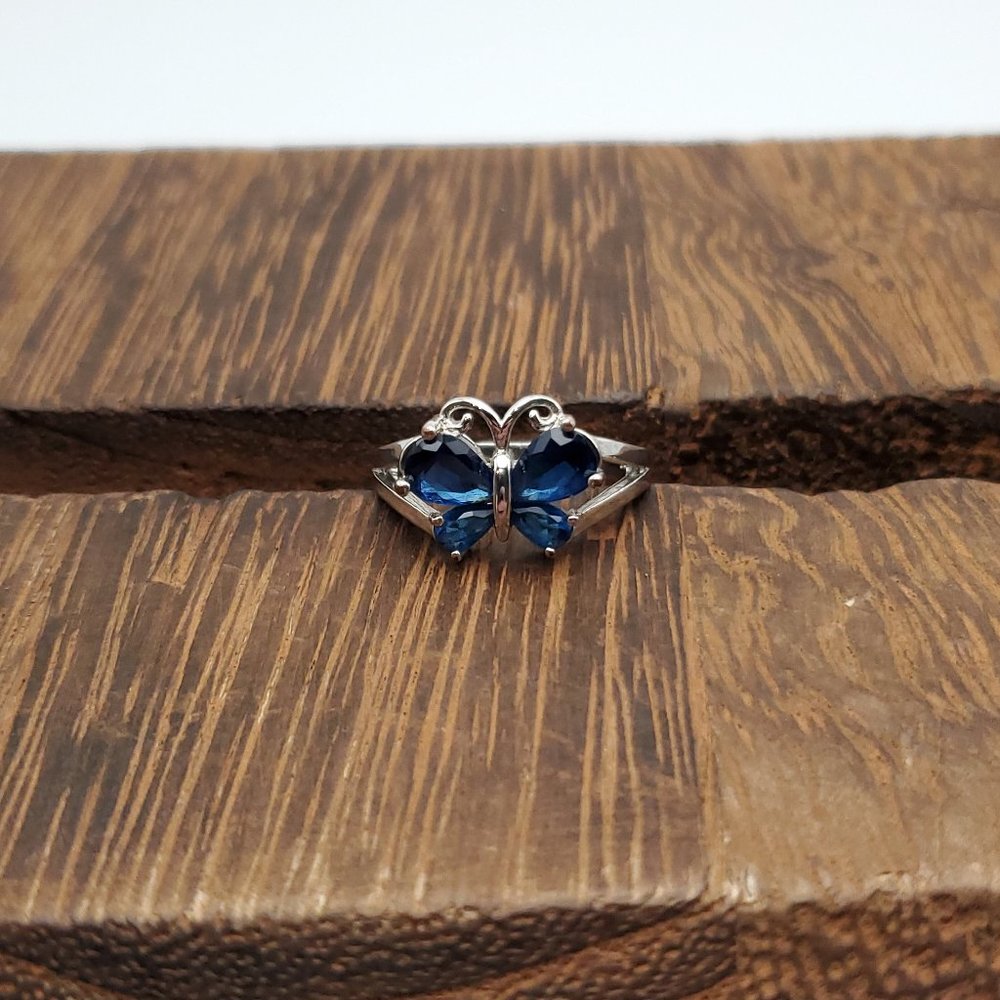 Size 7.25 Silver Tone Blue Glass Gemstone Butterfly Ring